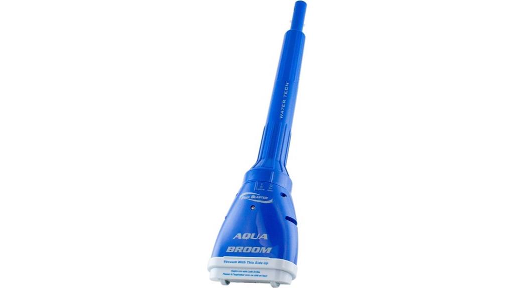 cordless pool cleaning device