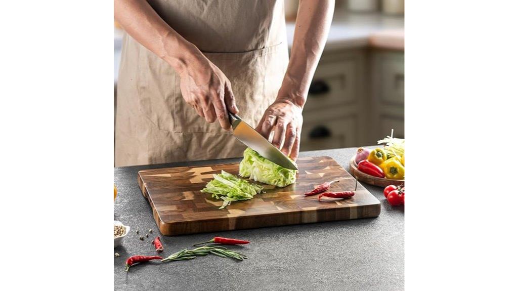 wooden acacia chopping board